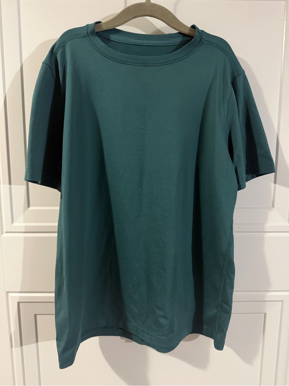 all in motion Boys youth L short sleeve green shirt with matching shorts